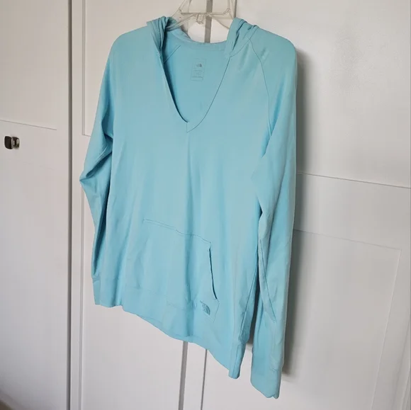 NWOT: North Face hooded pullover shirt size L - Picture 8 of 13